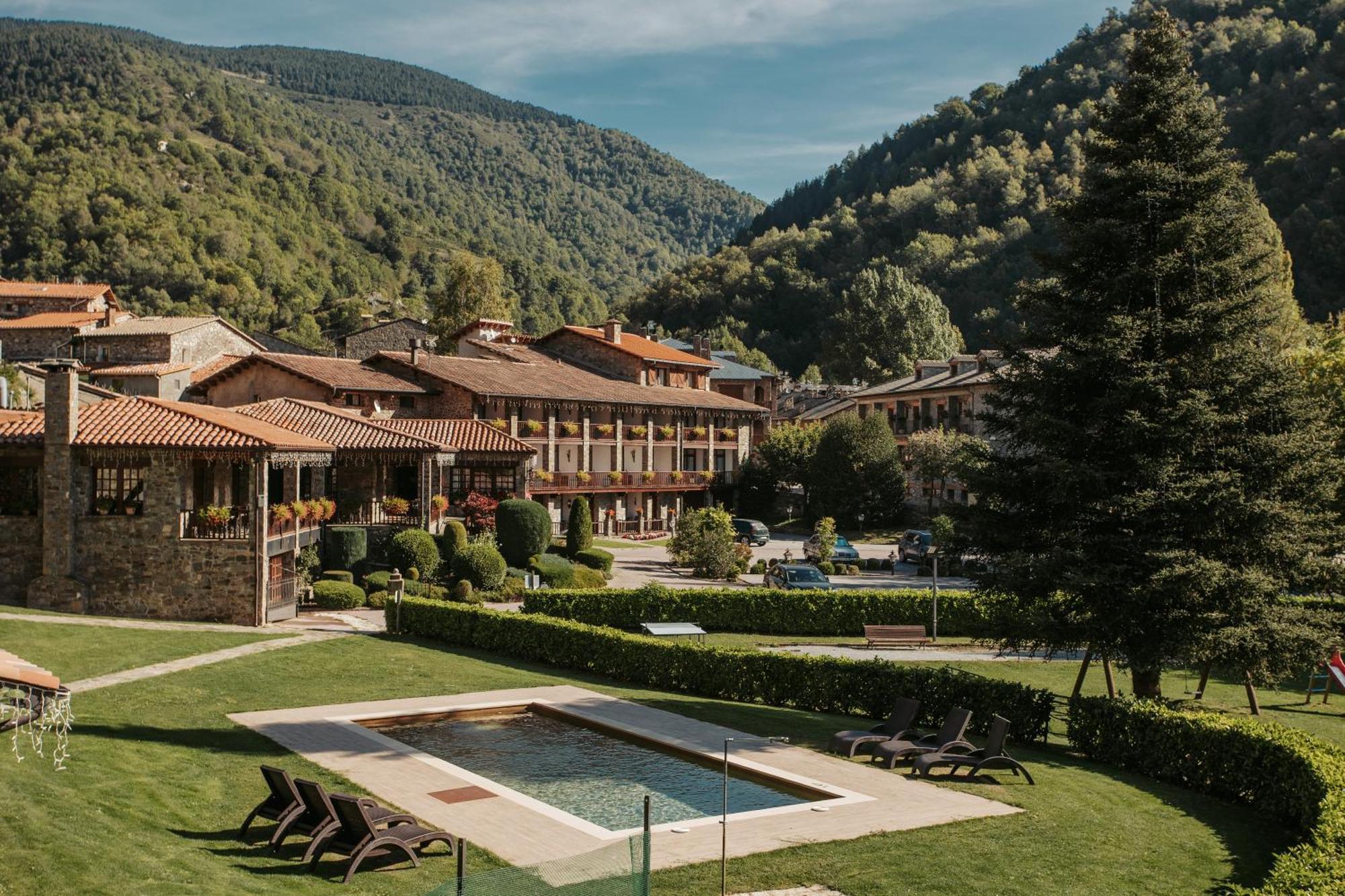 Hotel La Coma Setcases Exteriör bild